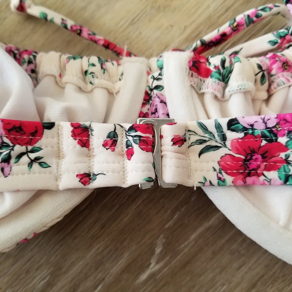 NWT Wild Fable Mini Floral Underwire Bikini Top Size Large